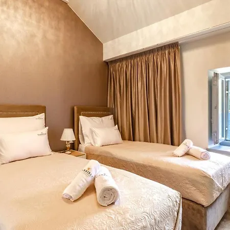 Seafront Gabriela On Island Korcula, Private Pool, Gym, Private Parking *