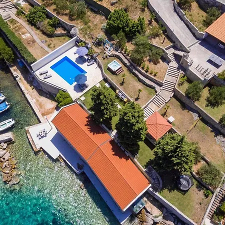 Seafront Gabriela On Island Korcula, Private Pool, Gym, Private Parking * Κόρτσουλα