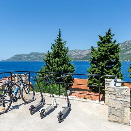 Vila Seafront Gabriela On Island Korcula, Private Pool, Gym, Private Parking Korčula